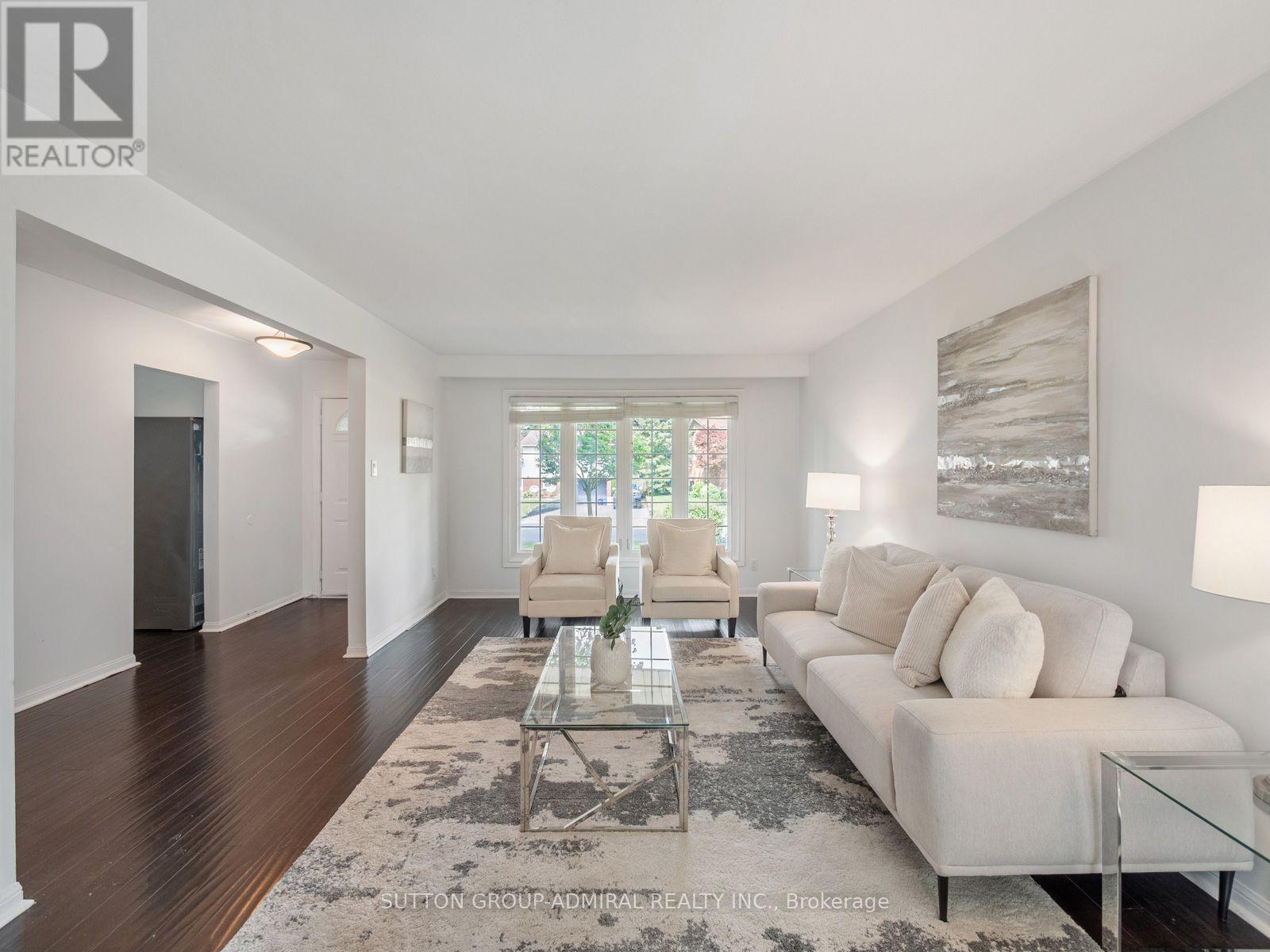 52 Sir Bedevere Place, Markham, Ontario  L3P 2W4 - Photo 7 - N13560184