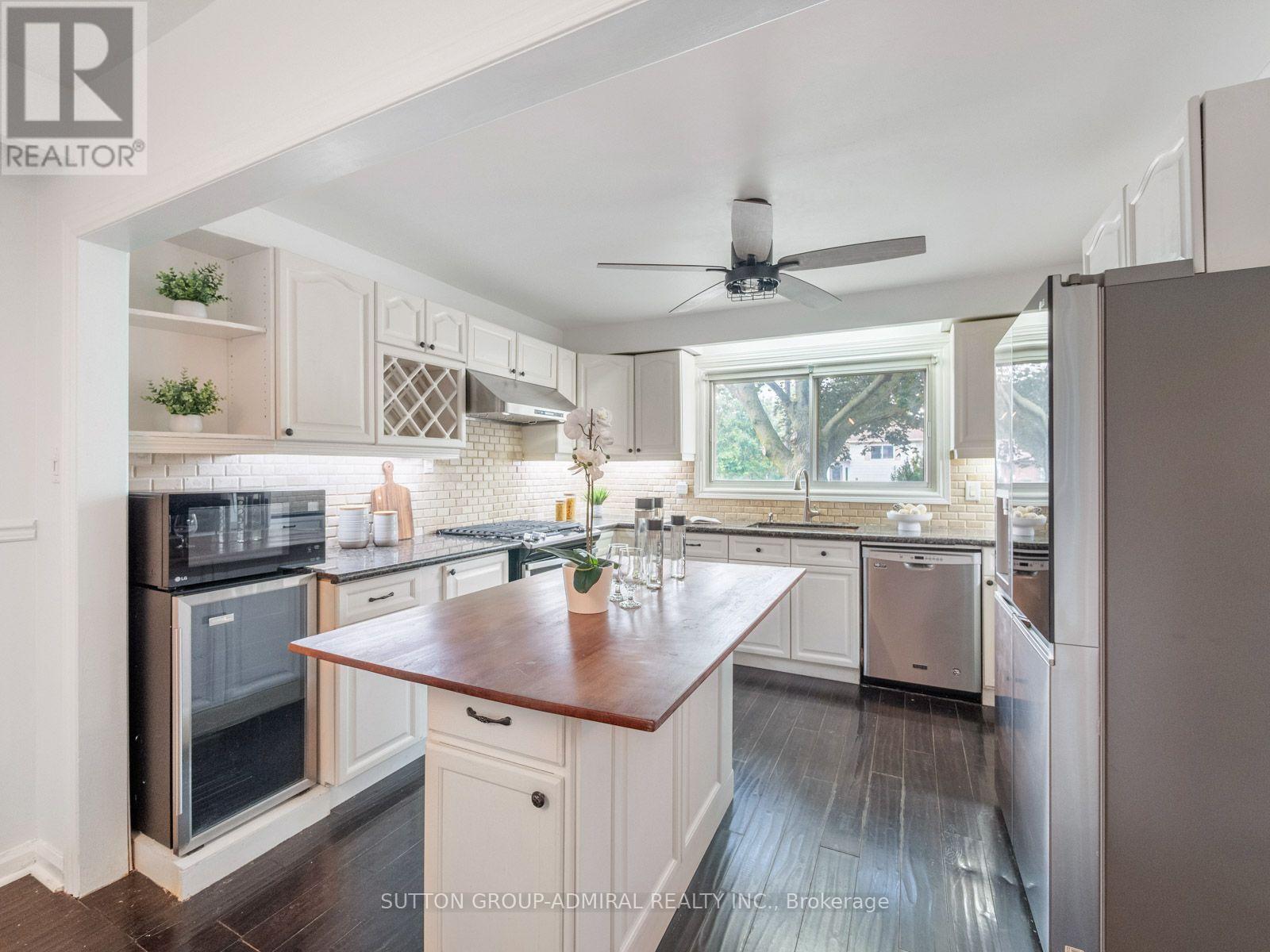 52 Sir Bedevere Place, Markham, Ontario  L3P 2W4 - Photo 9 - N13560184