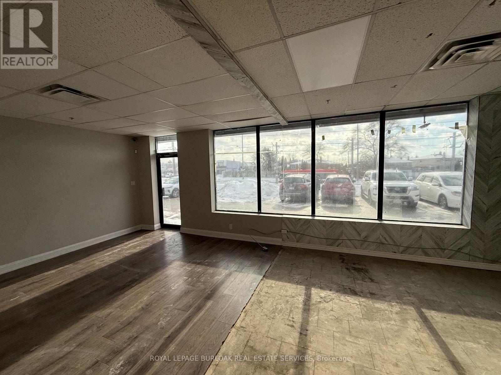 9 - 2450 Finch Avenue W, Toronto, Ontario  M9M 2E9 - Photo 3 - W13560290