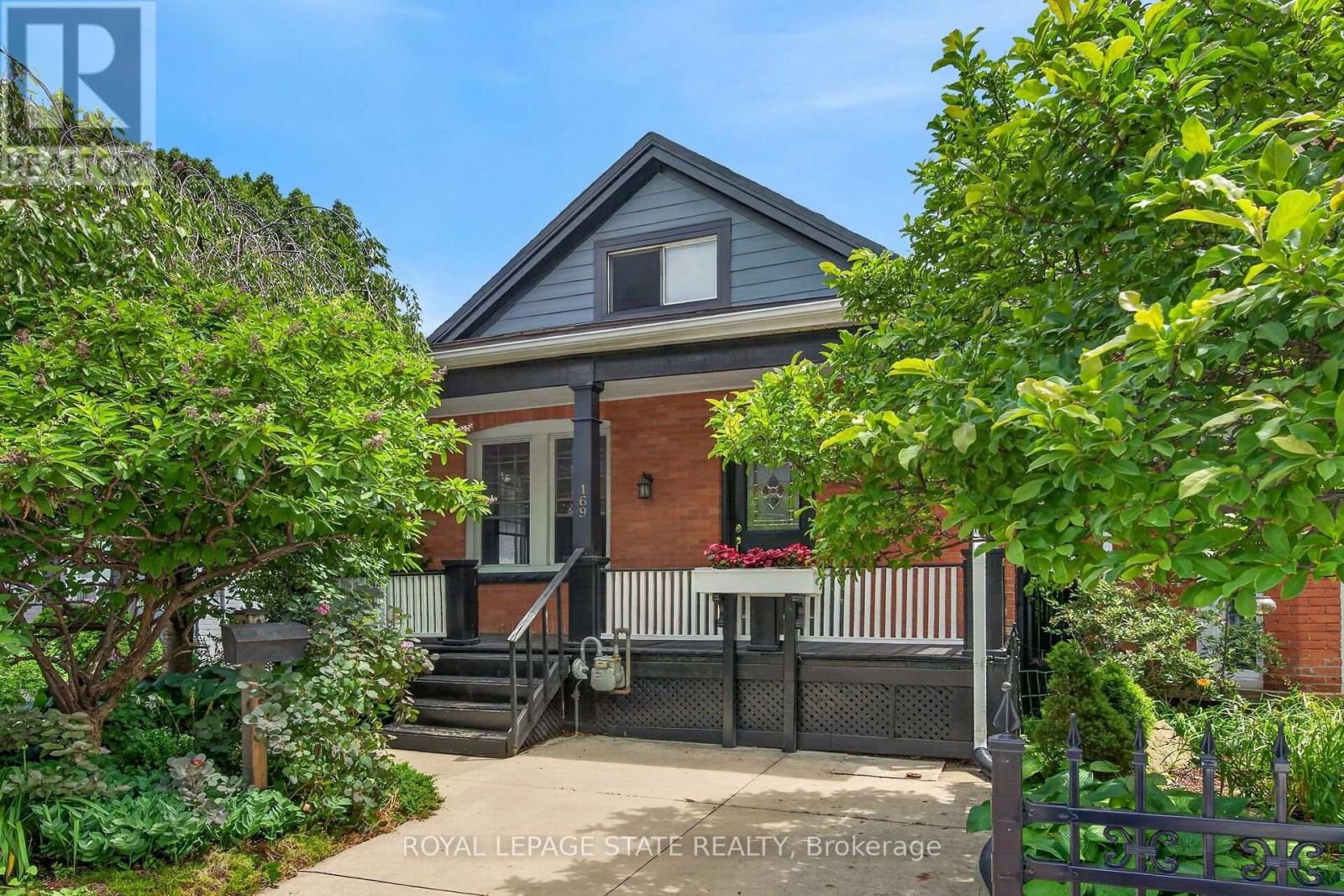 169 EMERALD STREET S, Hamilton (Stinson)