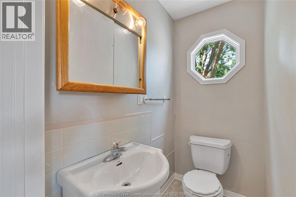 3612 Girardot, Windsor, Ontario  N9C 1W5 - Photo 25 - 26016776
