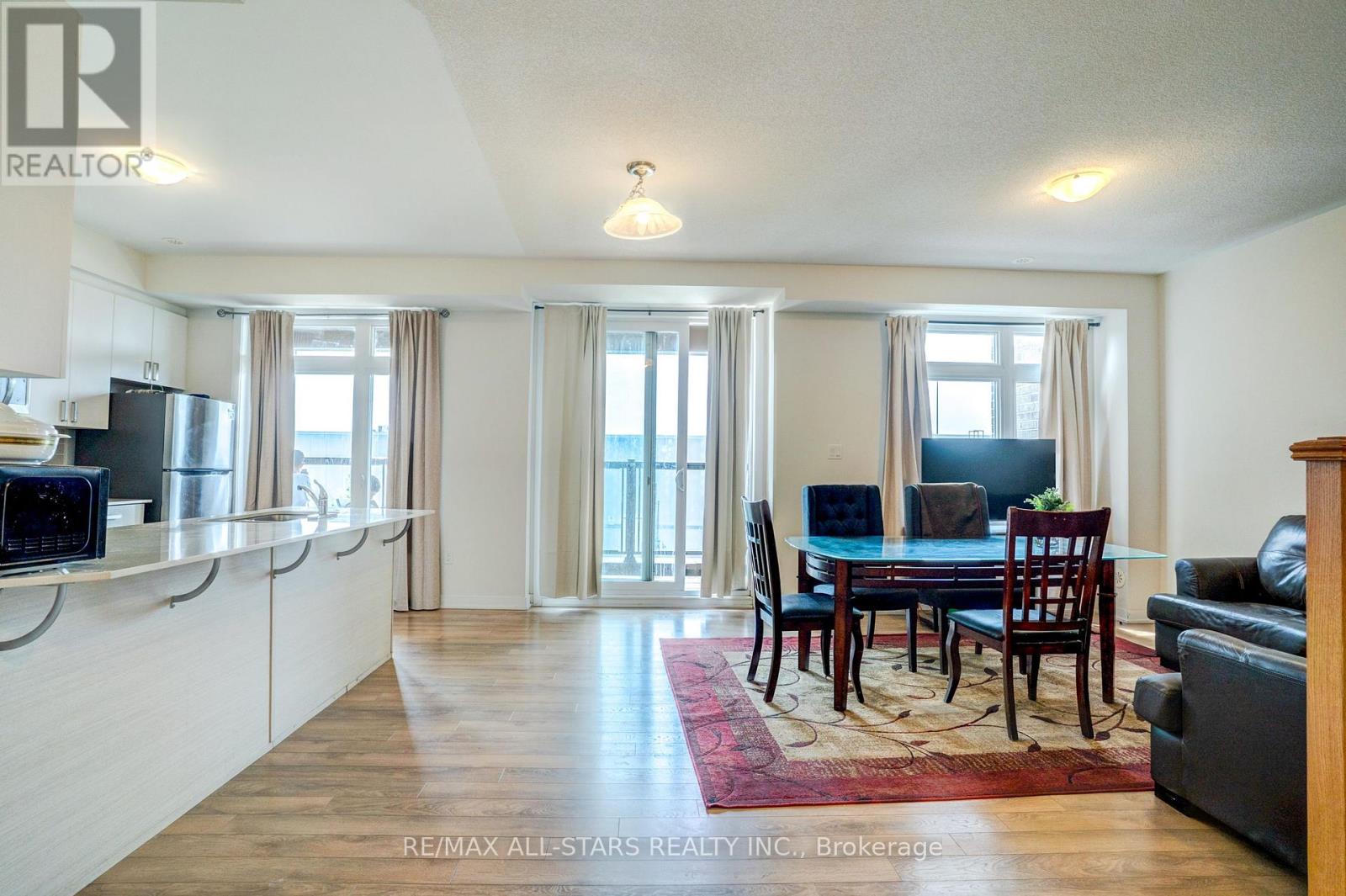 #904 - 1865 Pickering Parkway, Pickering, Ontario  L1V 0H2 - Photo 6 - E13534096
