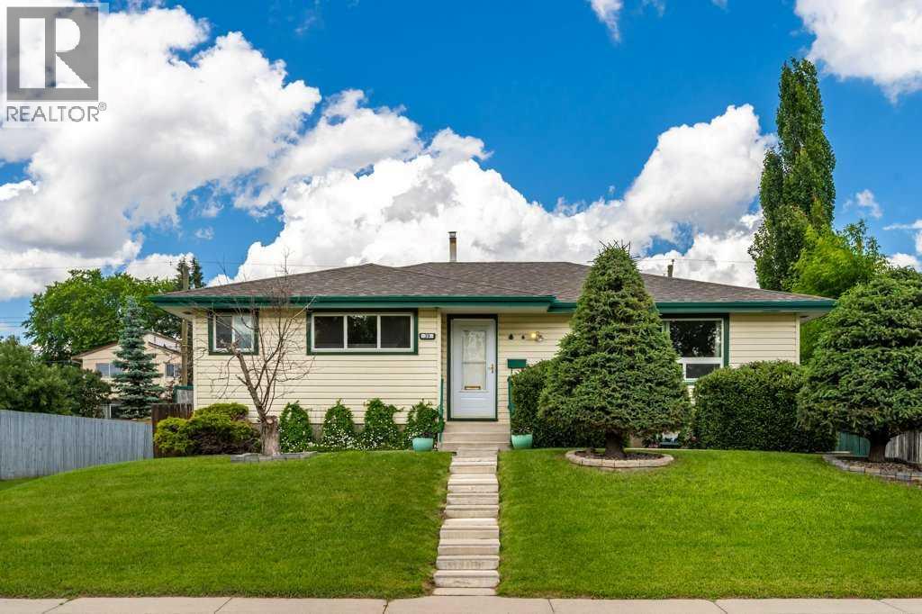 39 Maryvale Crescent NE, calgary, Alberta