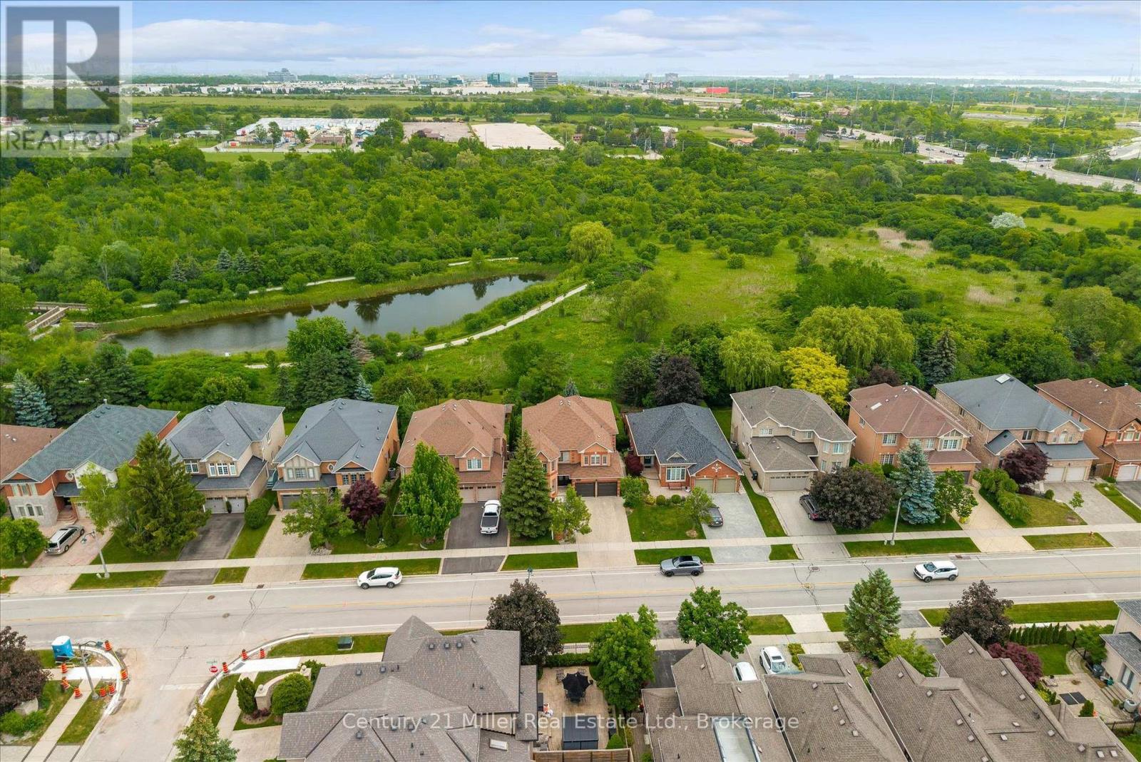 1539 Bayshire Drive, Oakville, Ontario  L6H 6E5 - Photo 48 - W13560744