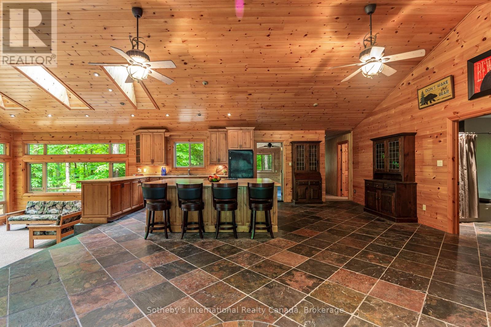 4 Amik Lane, Christian Island 30, Ontario  L9M 0A9 - Photo 3 - S13560396