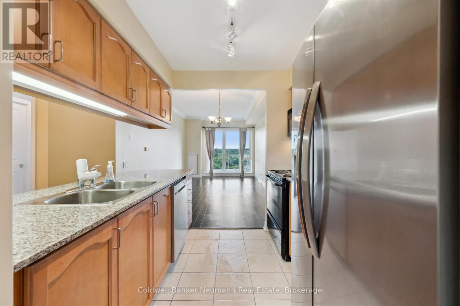 804 - 40 Old Mill Road, Oakville (Oo Old Oakville), Ontario  L6J 7W2 - Photo 14 - W13560540