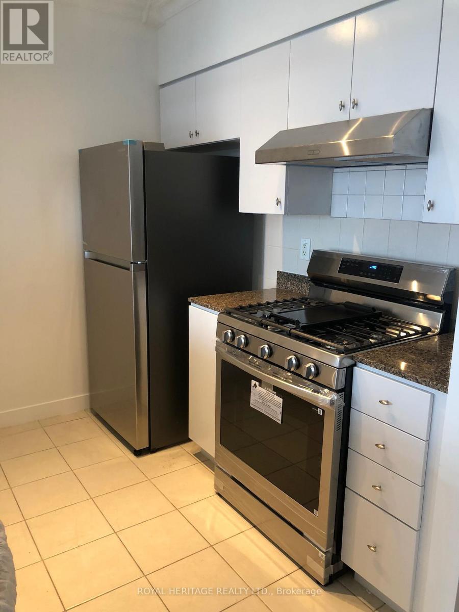 2301 - 10 Navy Wharf Court, Toronto, Ontario M5V 3V2 - Photo 3 - C13560680