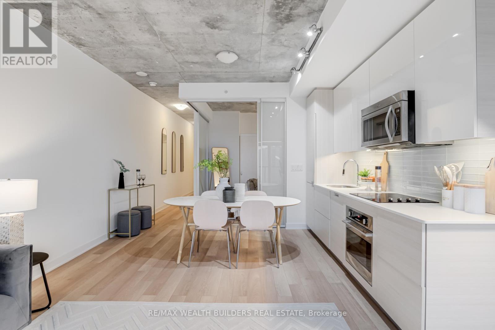 1706 - 210 Simcoe Street, Toronto, Ontario M5T 2W5 - Photo 10 - C13560712