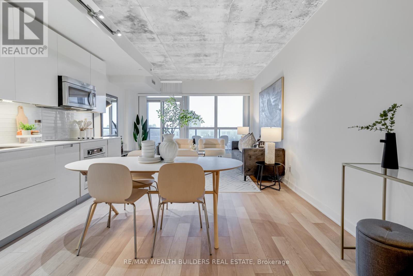 1706 - 210 Simcoe Street, Toronto, Ontario M5T 2W5 - Photo 11 - C13560712