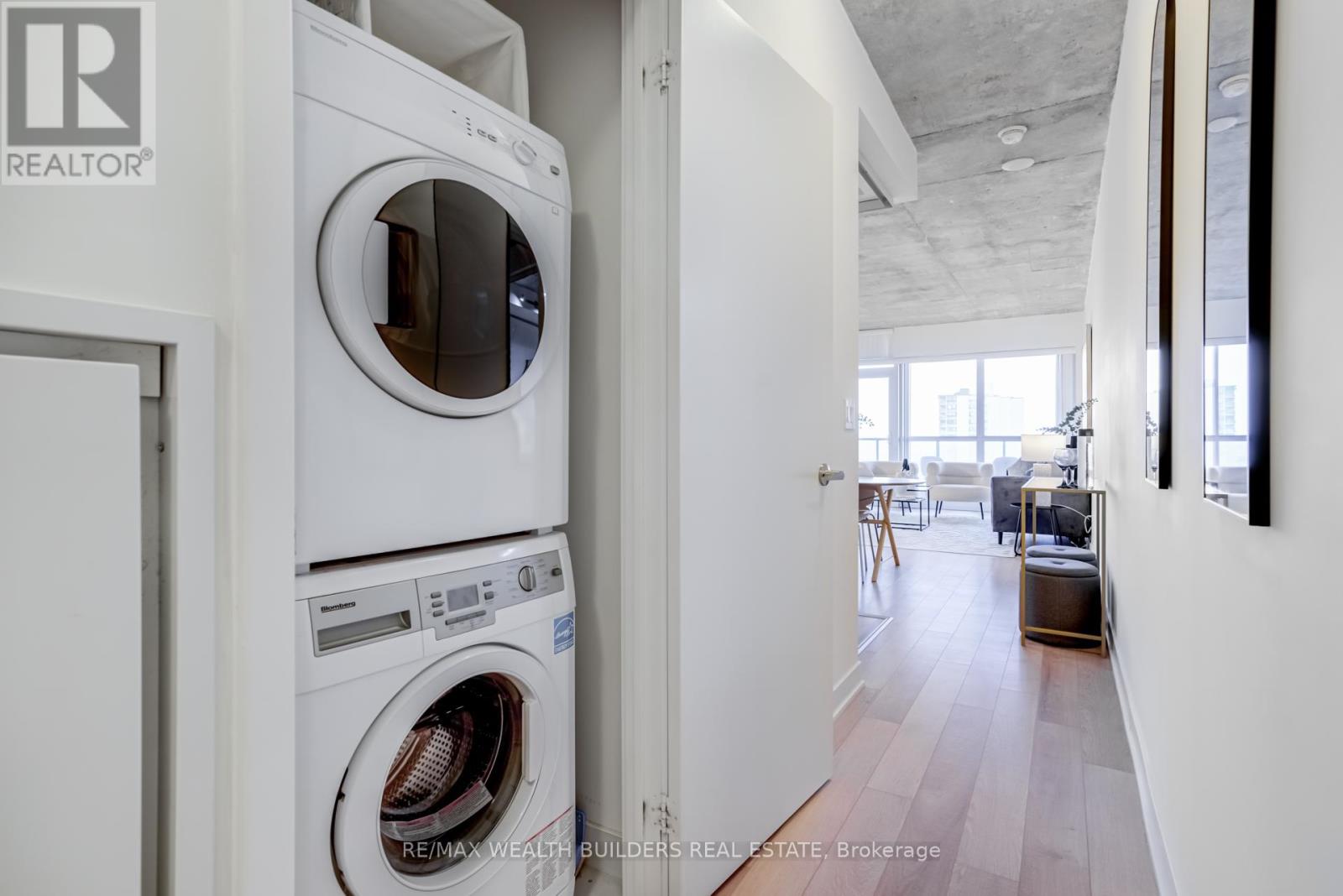 1706 - 210 Simcoe Street, Toronto, Ontario M5T 2W5 - Photo 21 - C13560712