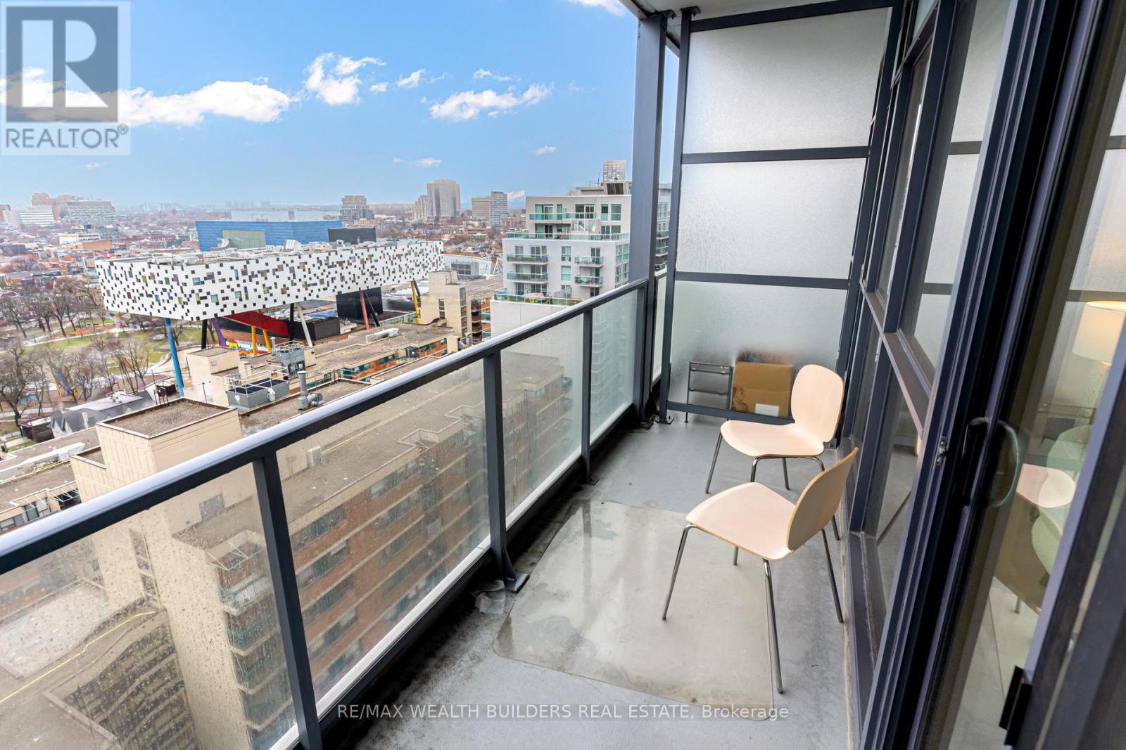1706 - 210 Simcoe Street, Toronto, Ontario M5T 2W5 - Photo 22 - C13560712