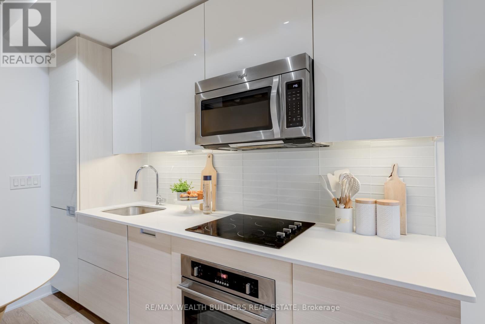 1706 - 210 Simcoe Street, Toronto, Ontario M5T 2W5 - Photo 7 - C13560712