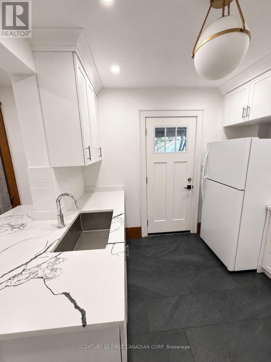 5 Clenray Place, London East, Ontario  N6A 3Y9 - Photo 7 - X13560398