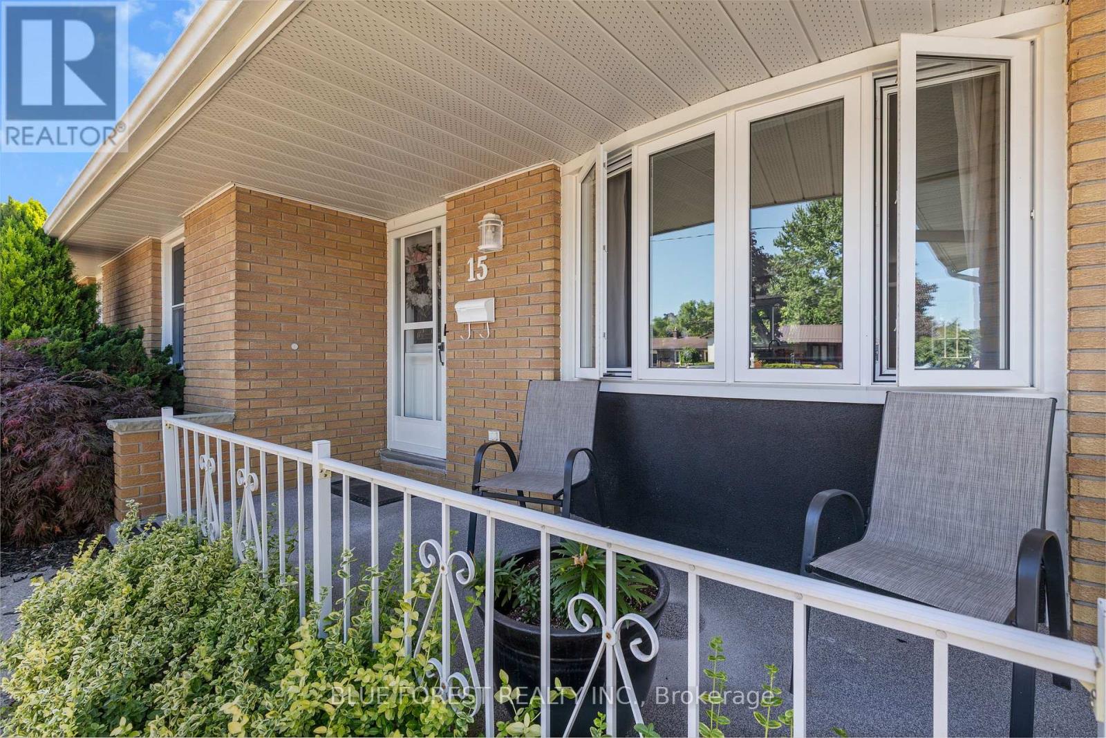 15 Southland Drive, London South, Ontario  N6P 1C2 - Photo 4 - X13560432