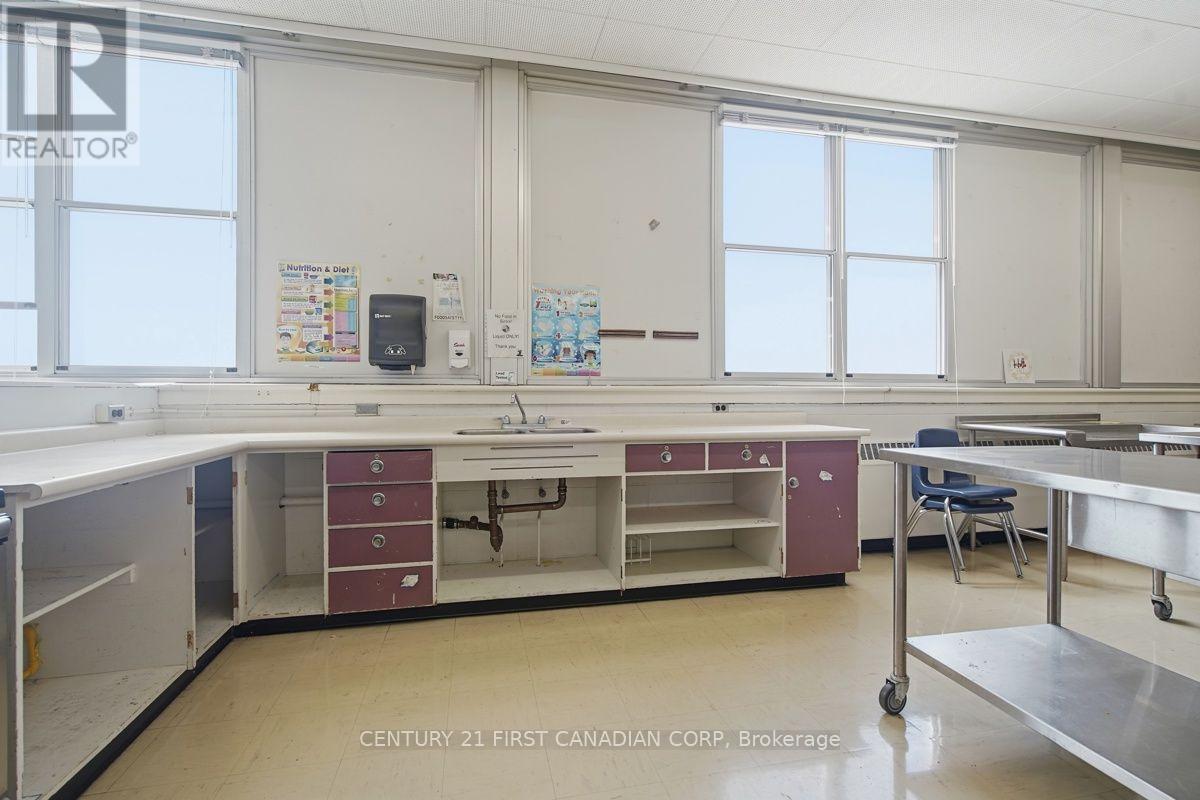 70 Jacqueline Street, London South, Ontario  N5Z 3P7 - Photo 22 - X13560458