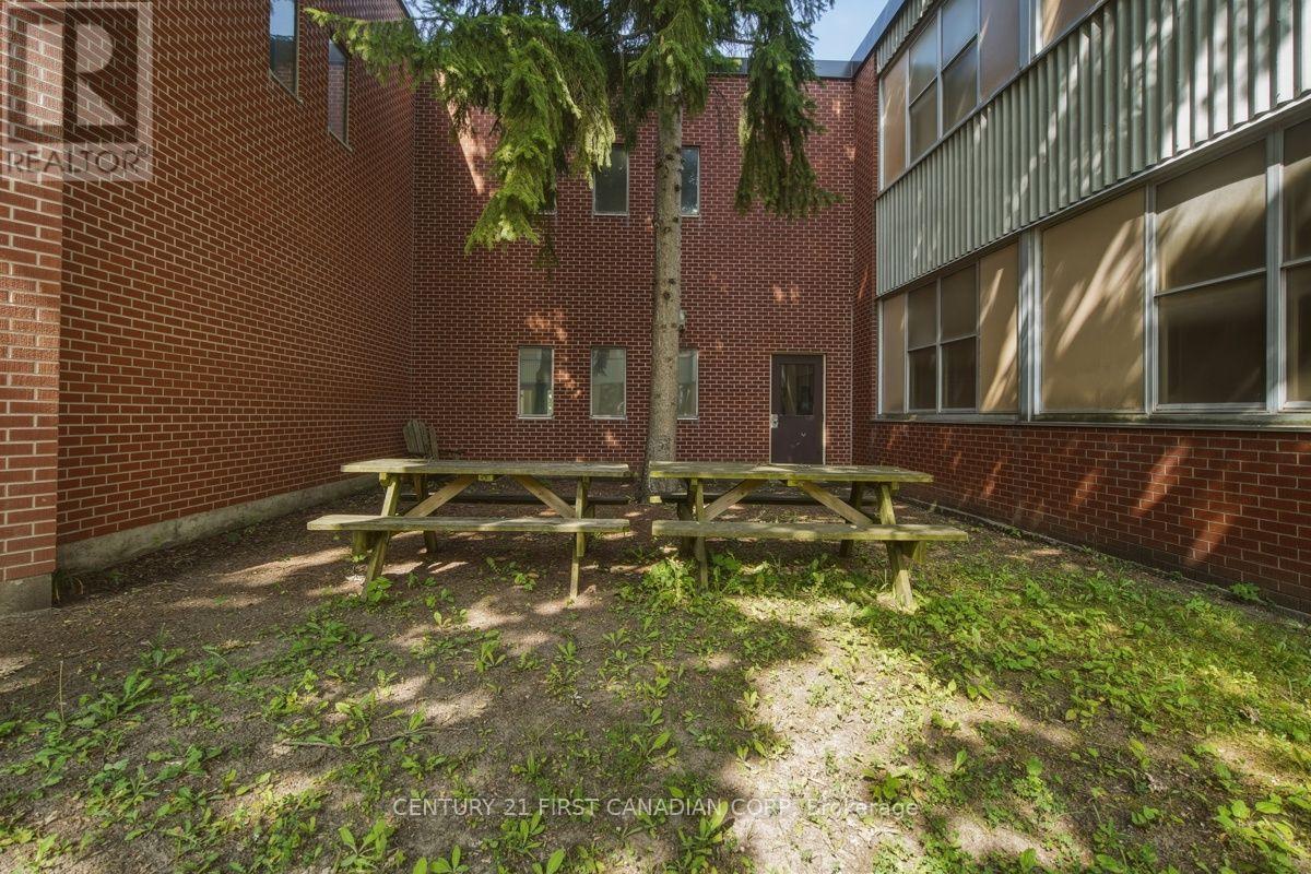 70 Jacqueline Street, London South, Ontario  N5Z 3P7 - Photo 42 - X13560458