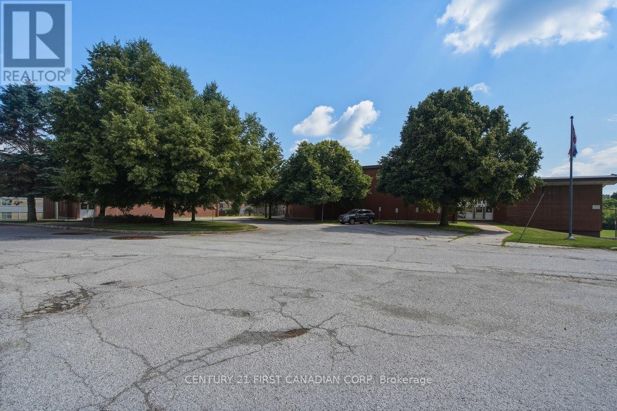 70 Jacqueline Street, London South, Ontario  N5Z 3P7 - Photo 6 - X13560458