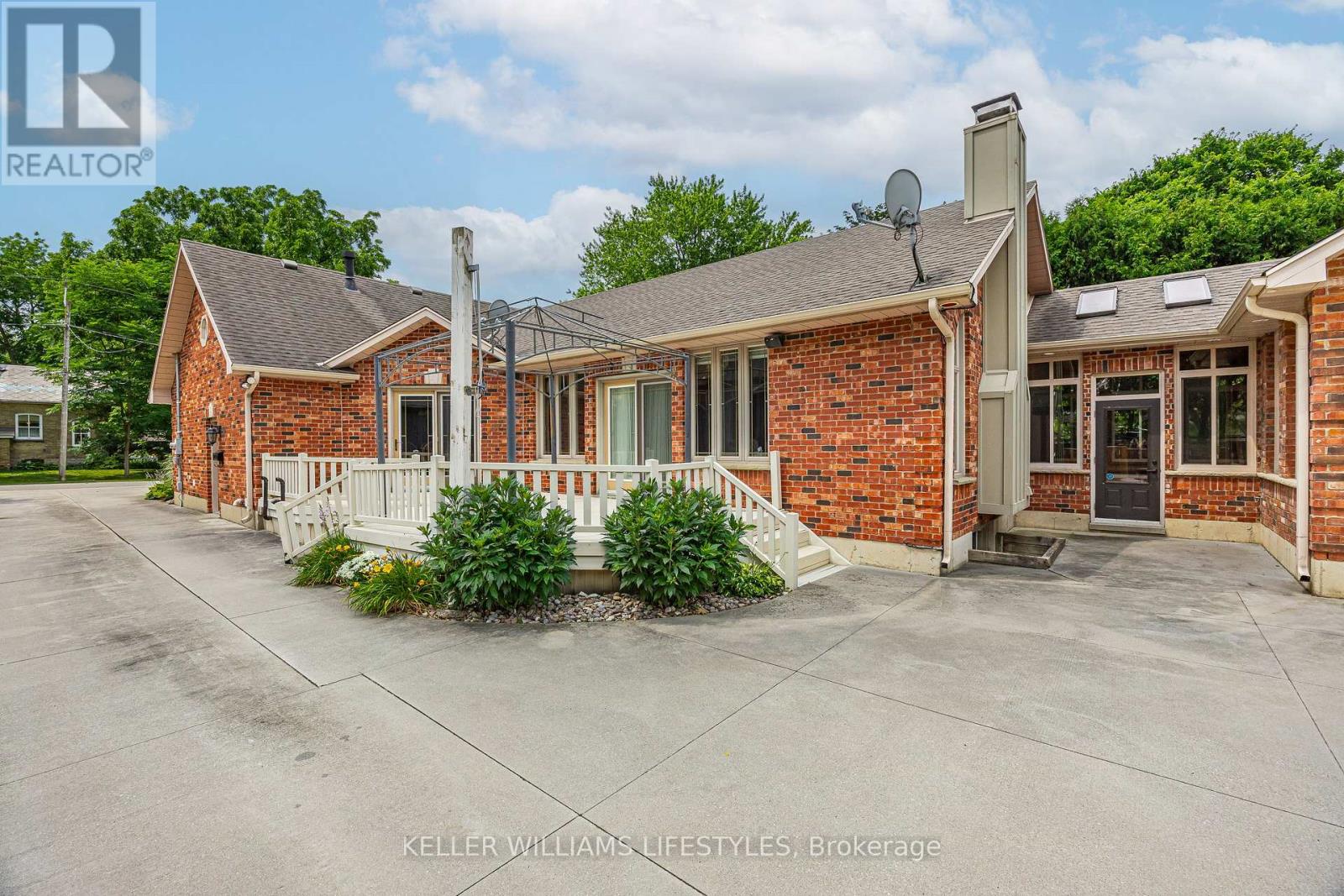 194 High Street, North Middlesex, Ontario  N0M 1A0 - Photo 39 - X13560460