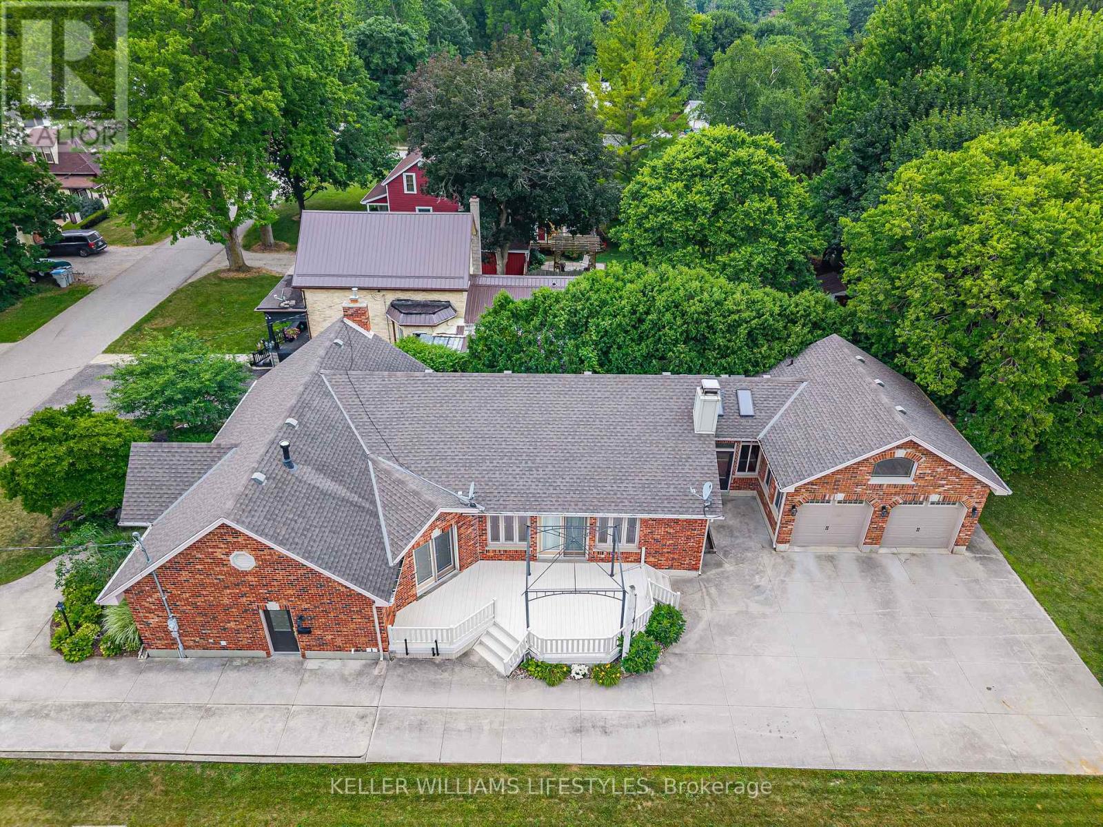 194 High Street, North Middlesex, Ontario  N0M 1A0 - Photo 43 - X13560460