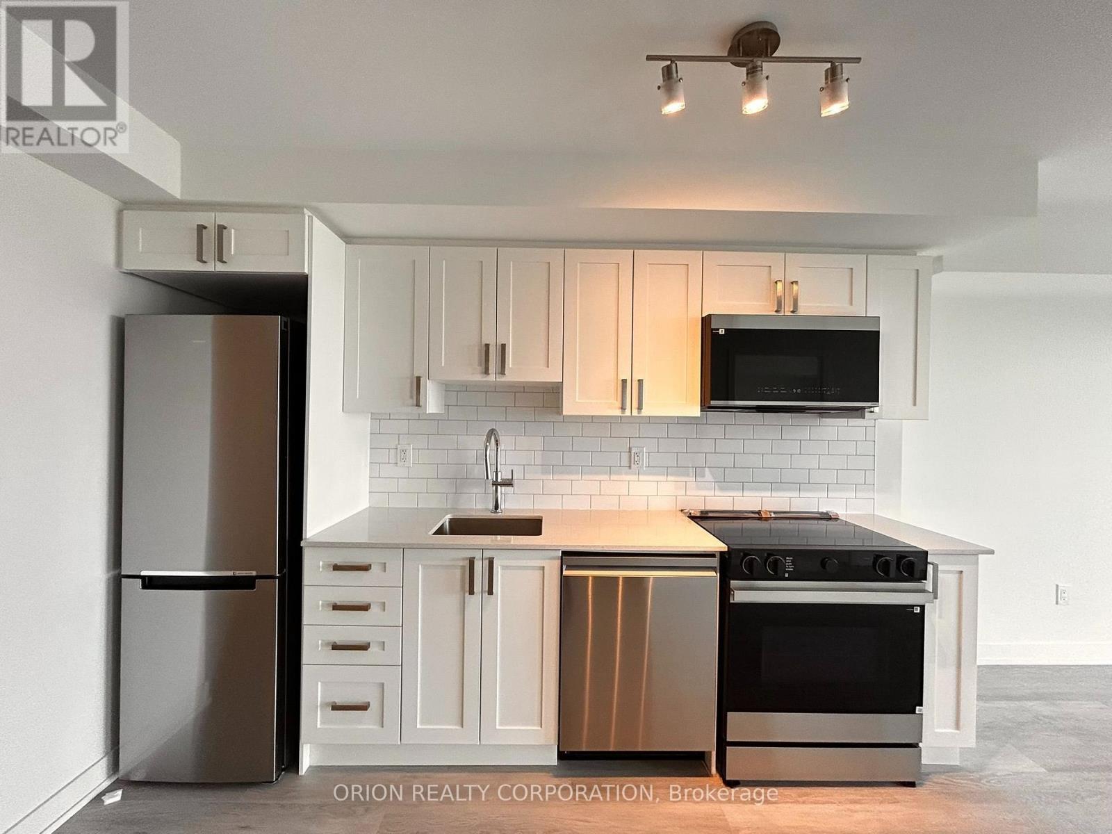 1307 - 1010 SANDY BEACH ROAD, Pickering (Bay Ridges)