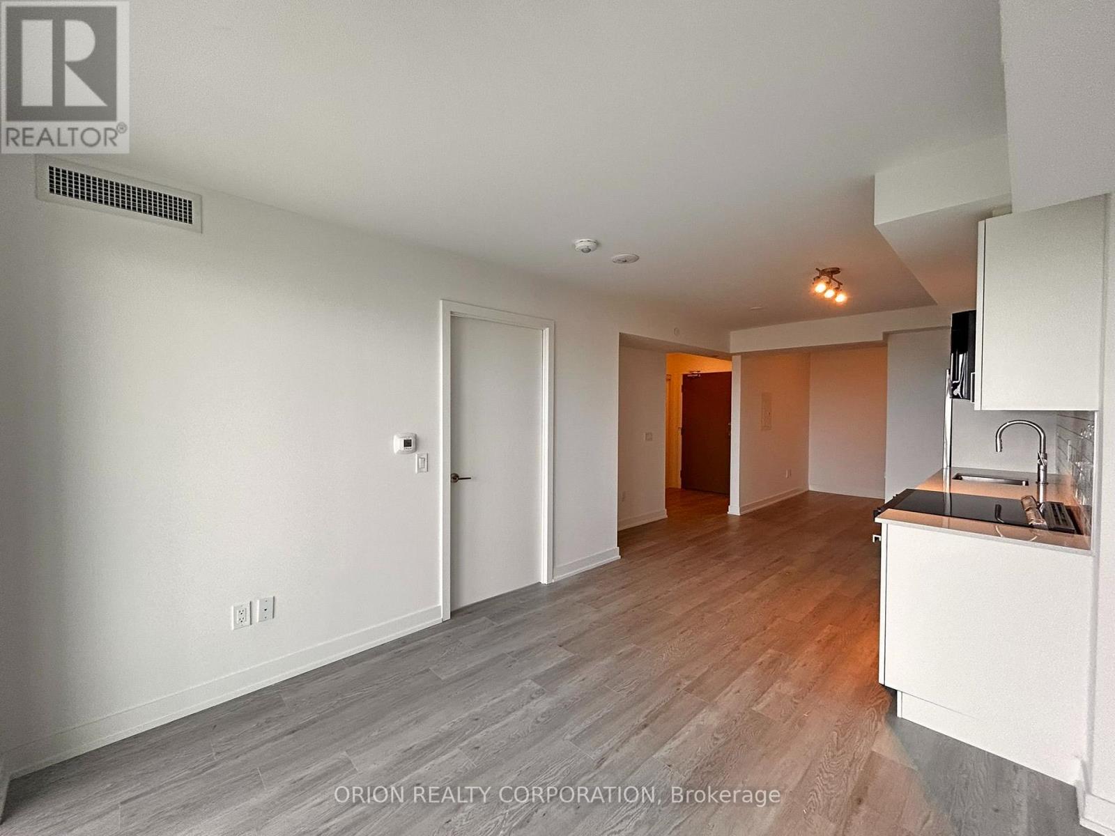 1307 - 1010 Sandy Beach Road, Pickering, Ontario  L1W 0C7 - Photo 11 - E13560426
