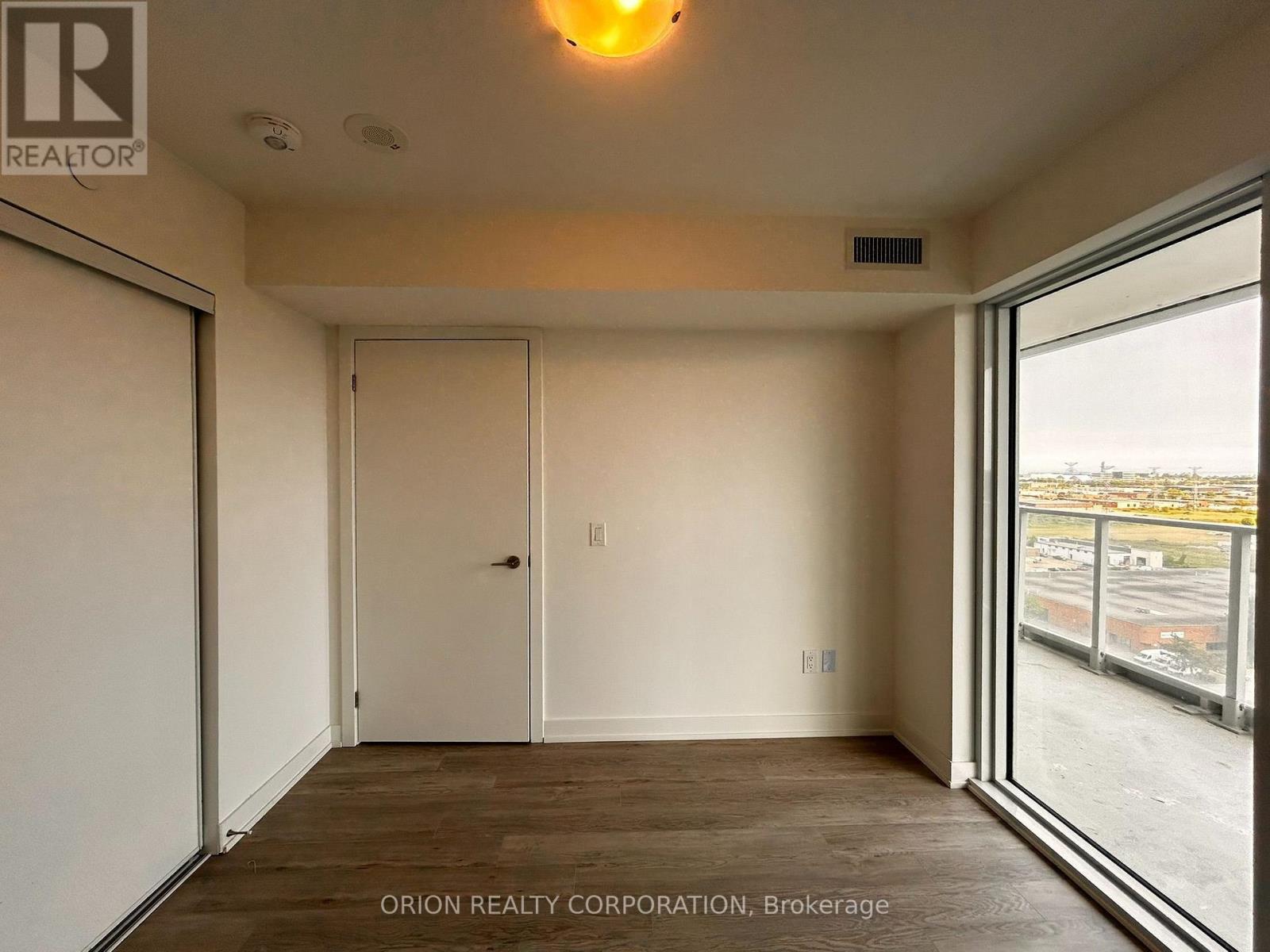 1307 - 1010 Sandy Beach Road, Pickering, Ontario  L1W 0C7 - Photo 16 - E13560426