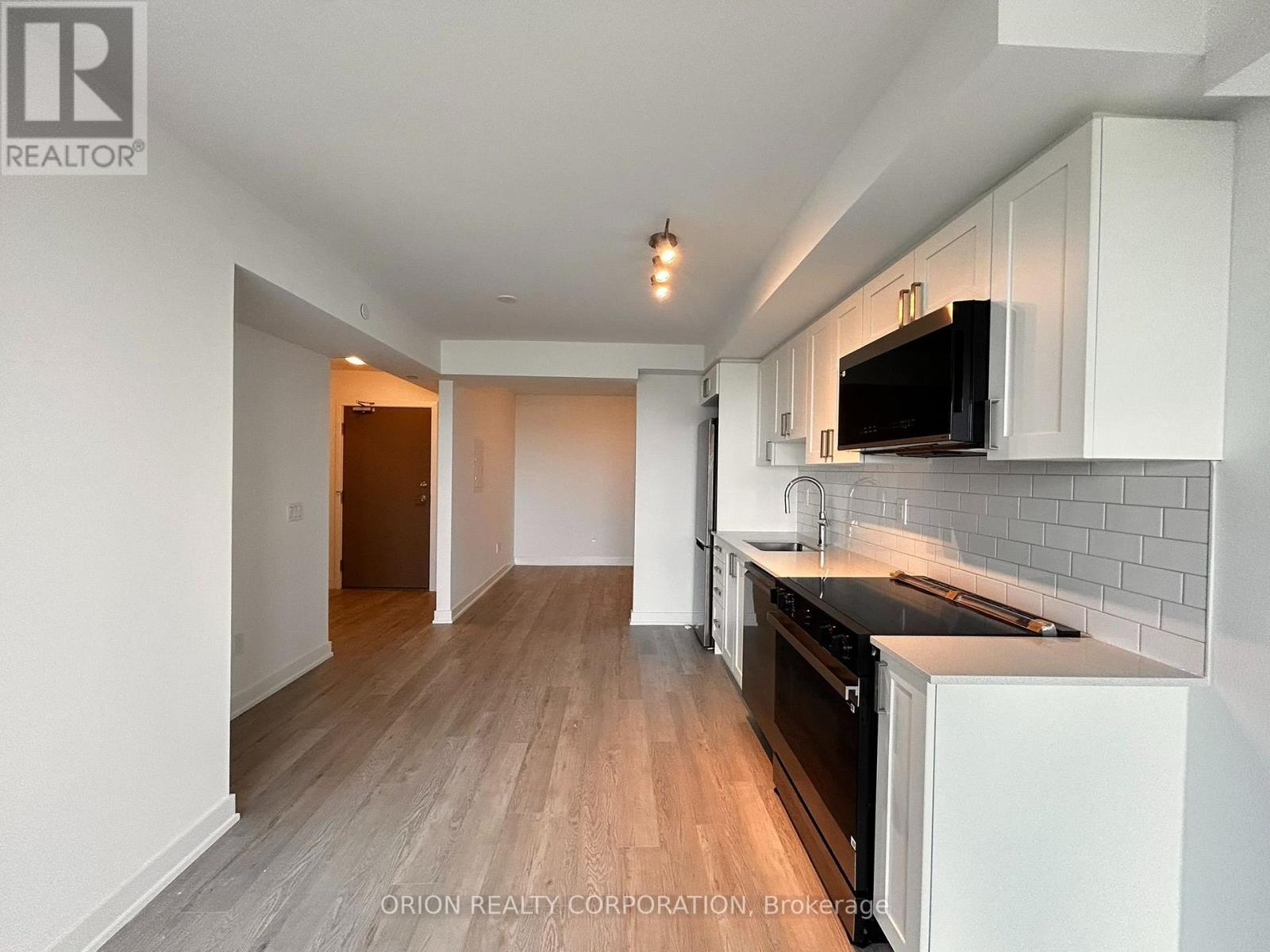 1307 - 1010 Sandy Beach Road, Pickering, Ontario  L1W 0C7 - Photo 5 - E13560426