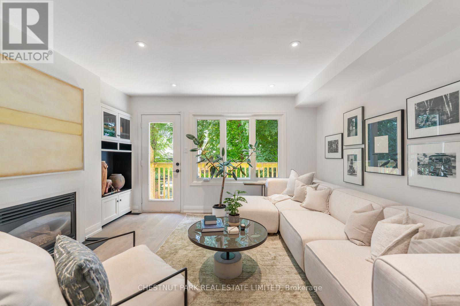64 Curzon Street, Toronto, Ontario  M4M 3B4 - Photo 14 - E13560550