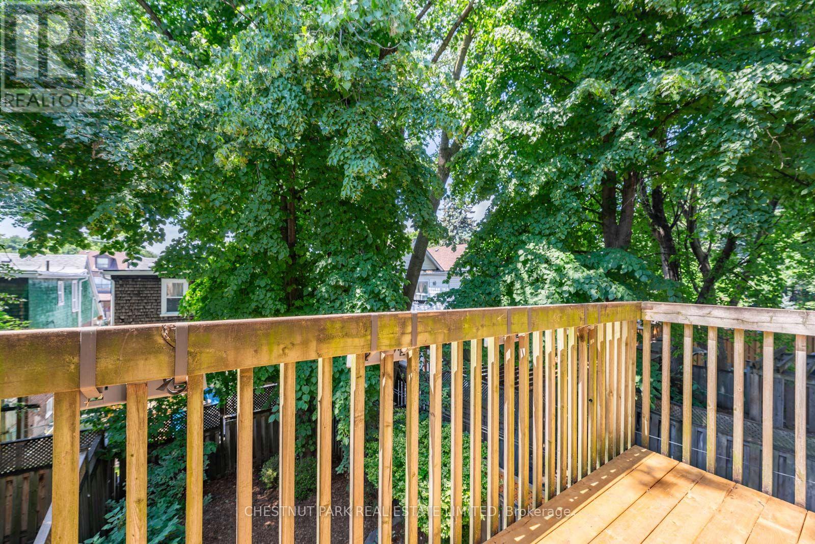 64 Curzon Street, Toronto, Ontario  M4M 3B4 - Photo 15 - E13560550