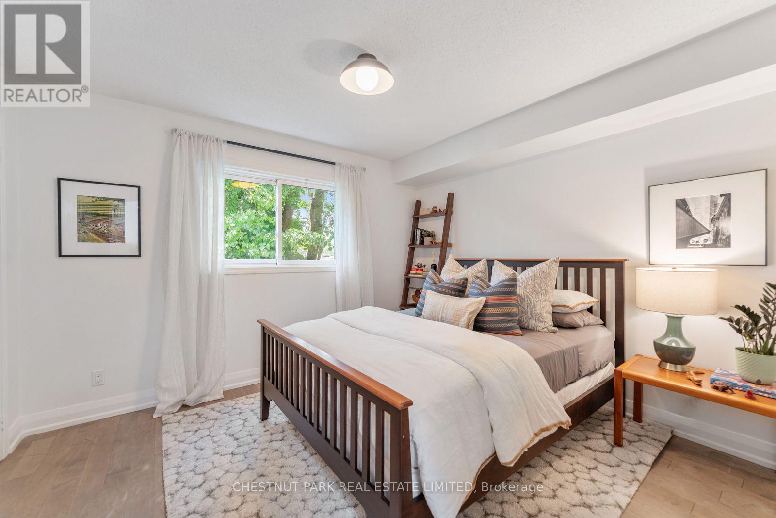 64 Curzon Street, Toronto, Ontario  M4M 3B4 - Photo 25 - E13560550