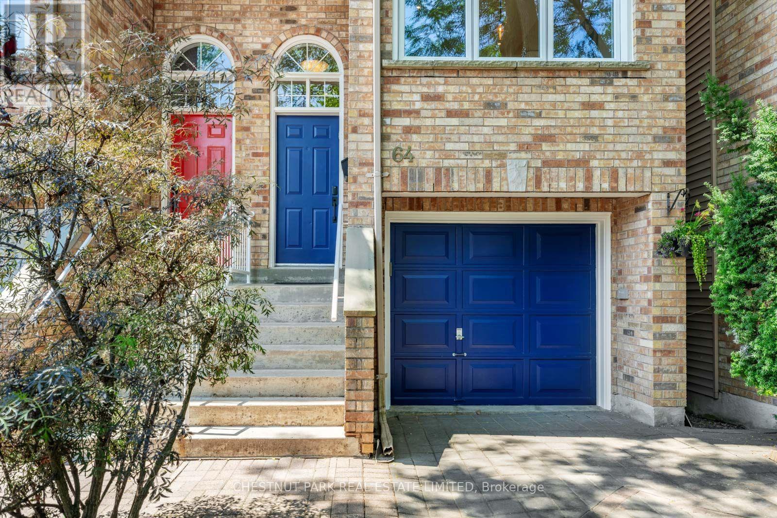 64 Curzon Street, Toronto, Ontario  M4M 3B4 - Photo 3 - E13560550