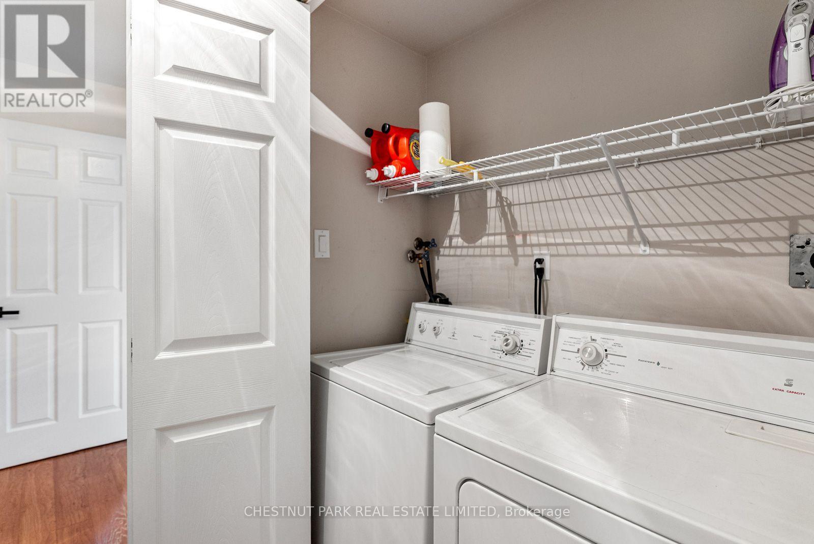 64 Curzon Street, Toronto, Ontario  M4M 3B4 - Photo 33 - E13560550