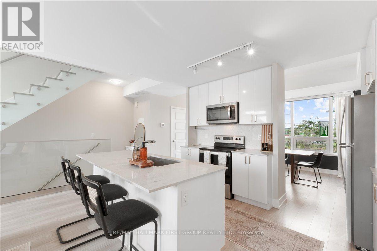 Th4 - 1245 Bayly Street, Pickering, Ontario  L1W 0B5 - Photo 11 - E13560582