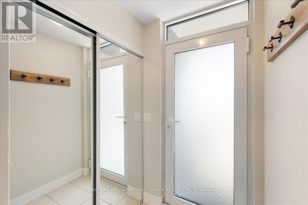 Th4 - 1245 Bayly Street, Pickering, Ontario  L1W 0B5 - Photo 5 - E13560582