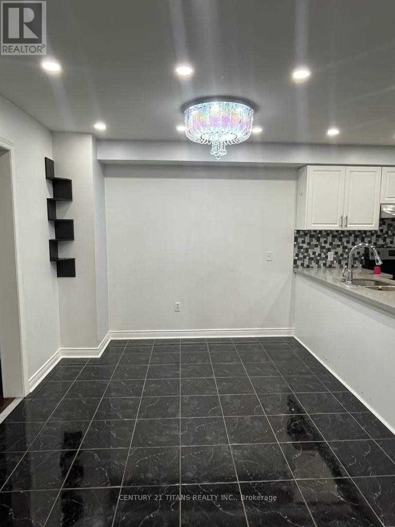 Main Floor - 32 Dooley Crescent, Ajax, Ontario L1T 4J4 - Photo 3 - E13560666