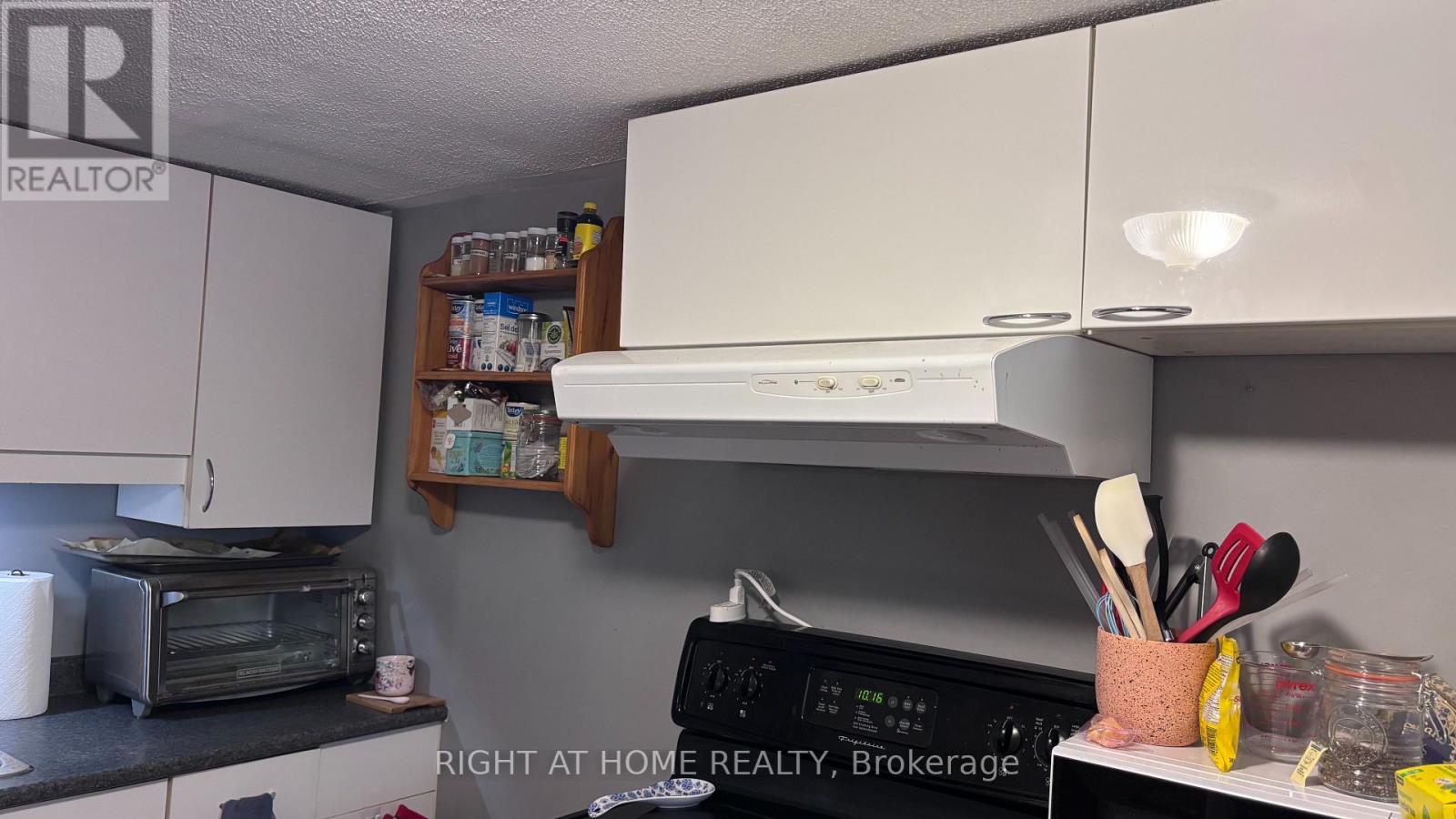 Lower - 292 Farewell Street, Oshawa, Ontario L1H 6L9 - Photo 17 - E13560670