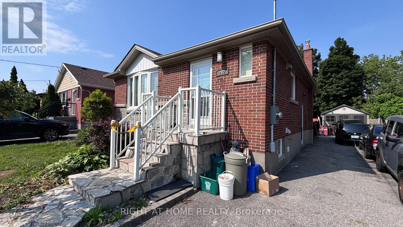 Lower - 292 Farewell Street, Oshawa, Ontario L1H 6L9 - Photo 2 - E13560670