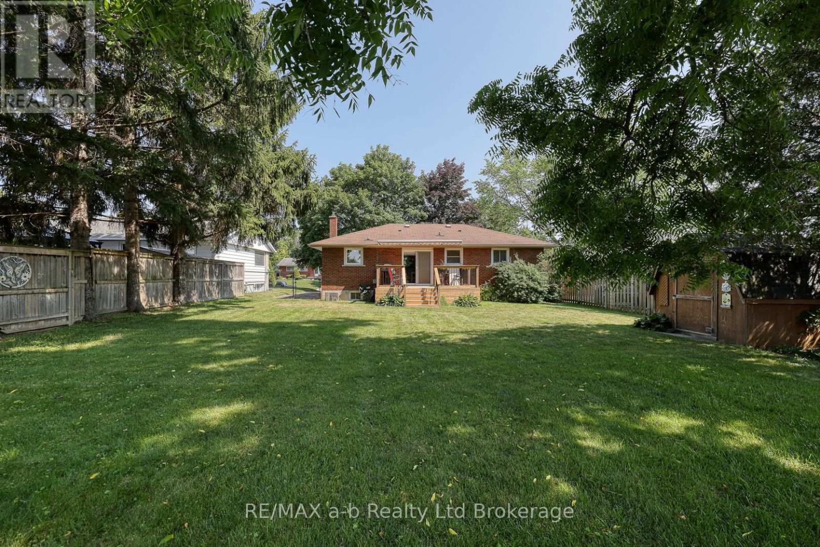18 Chisholm Drive, Ingersoll, Ontario  N5C 2C4 - Photo 7 - X13560634