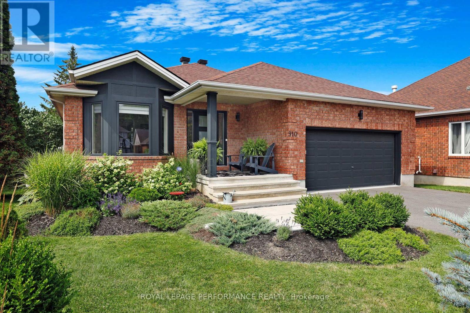 910 SANDY FOREST PLACE, Ottawa, Ontario