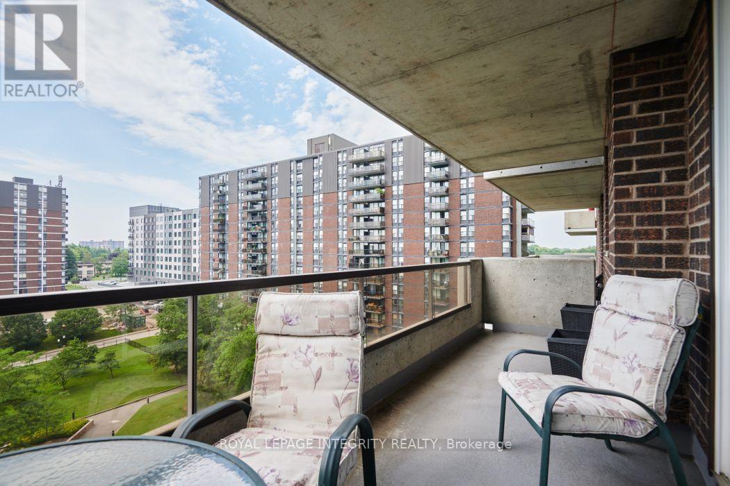 810 - 1705 Playfair Drive, Ottawa, Ontario  K1H 8P6 - Photo 12 - X13560622