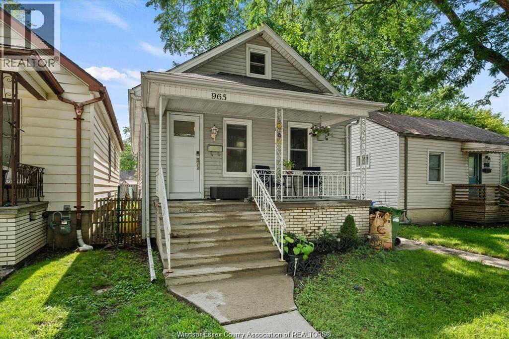 965 Bridge Avenue, Windsor, Ontario  N9B 2M9 - Photo 2 - 26016886