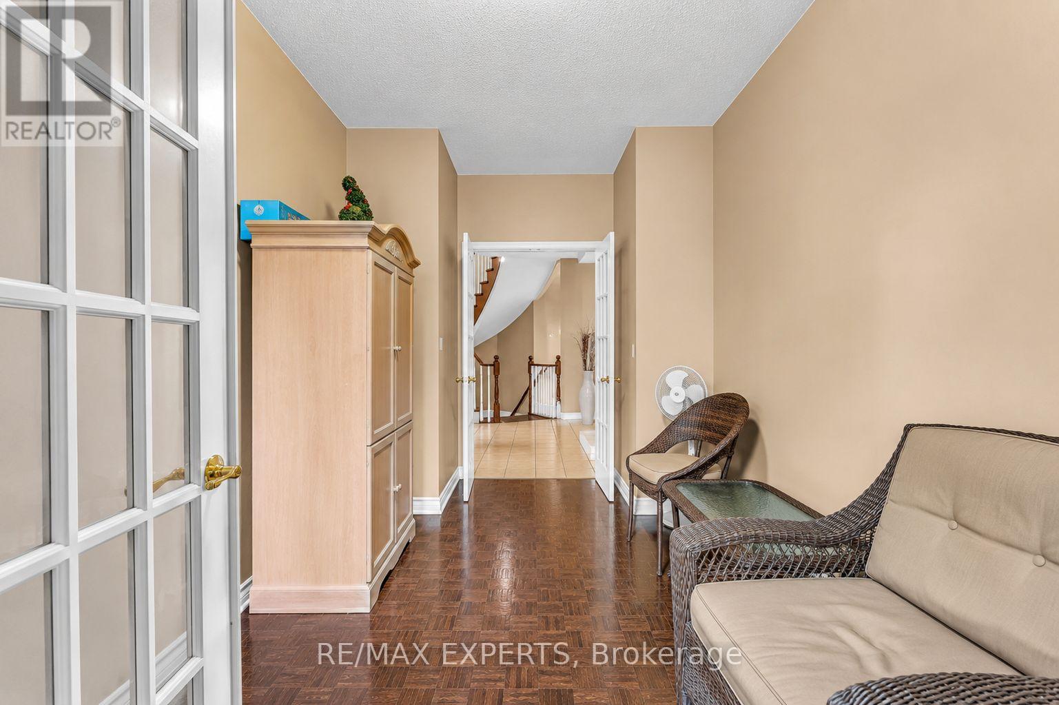 110 Velmar Drive, Vaughan, Ontario L4L 8W4 - Photo 16 - N13560554