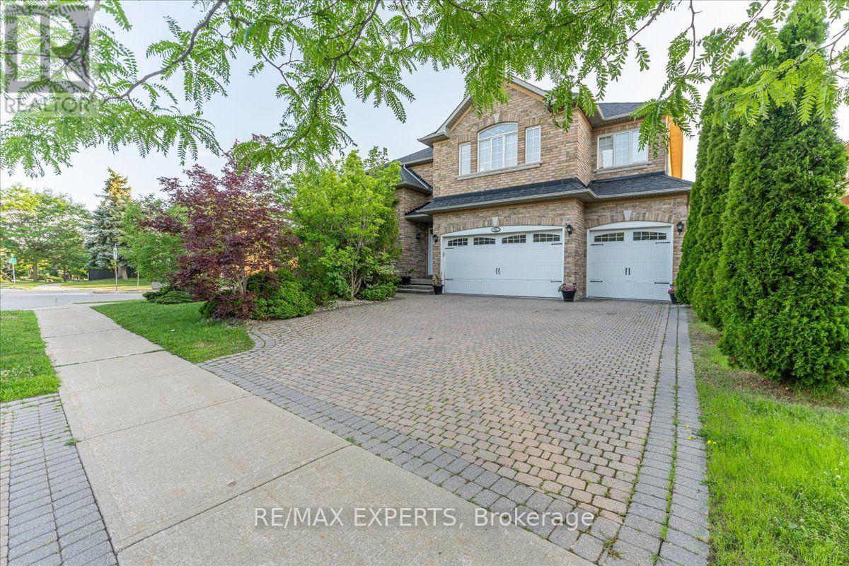 110 Velmar Drive, Vaughan, Ontario L4L 8W4 - Photo 2 - N13560554