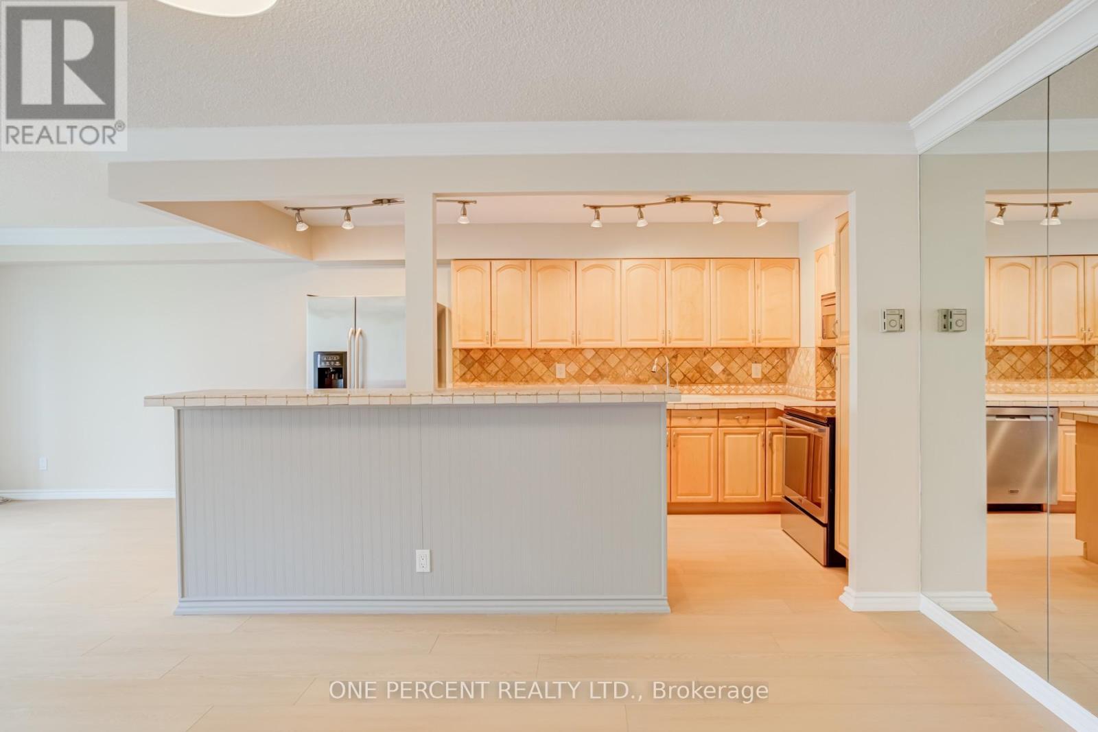 302 - 40 Baif Boulevard, Richmond Hill (North Richvale), Ontario  L4C 5M9 - Photo 23 - N13560558