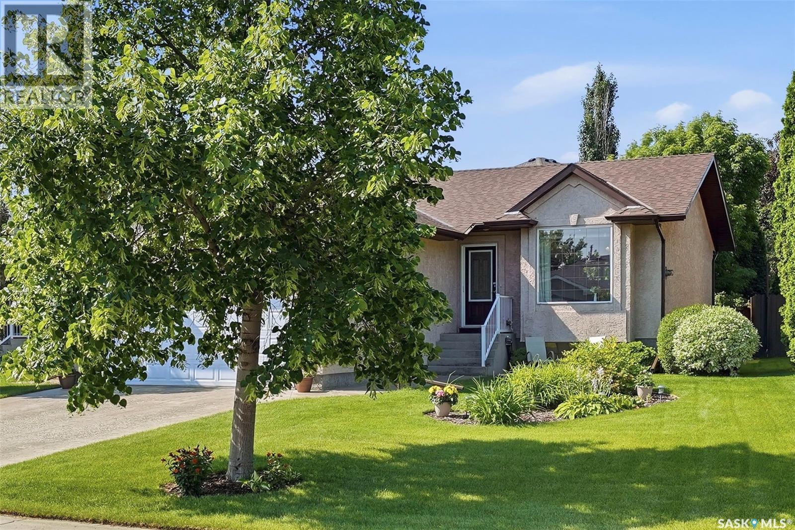 418 Bayfield Crescent, Saskatoon, Saskatchewan  S7V 1E6 - Photo 2 - SK042376