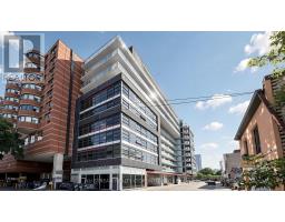 708 - 10 WILLISON SQUARE, Toronto, Ontario