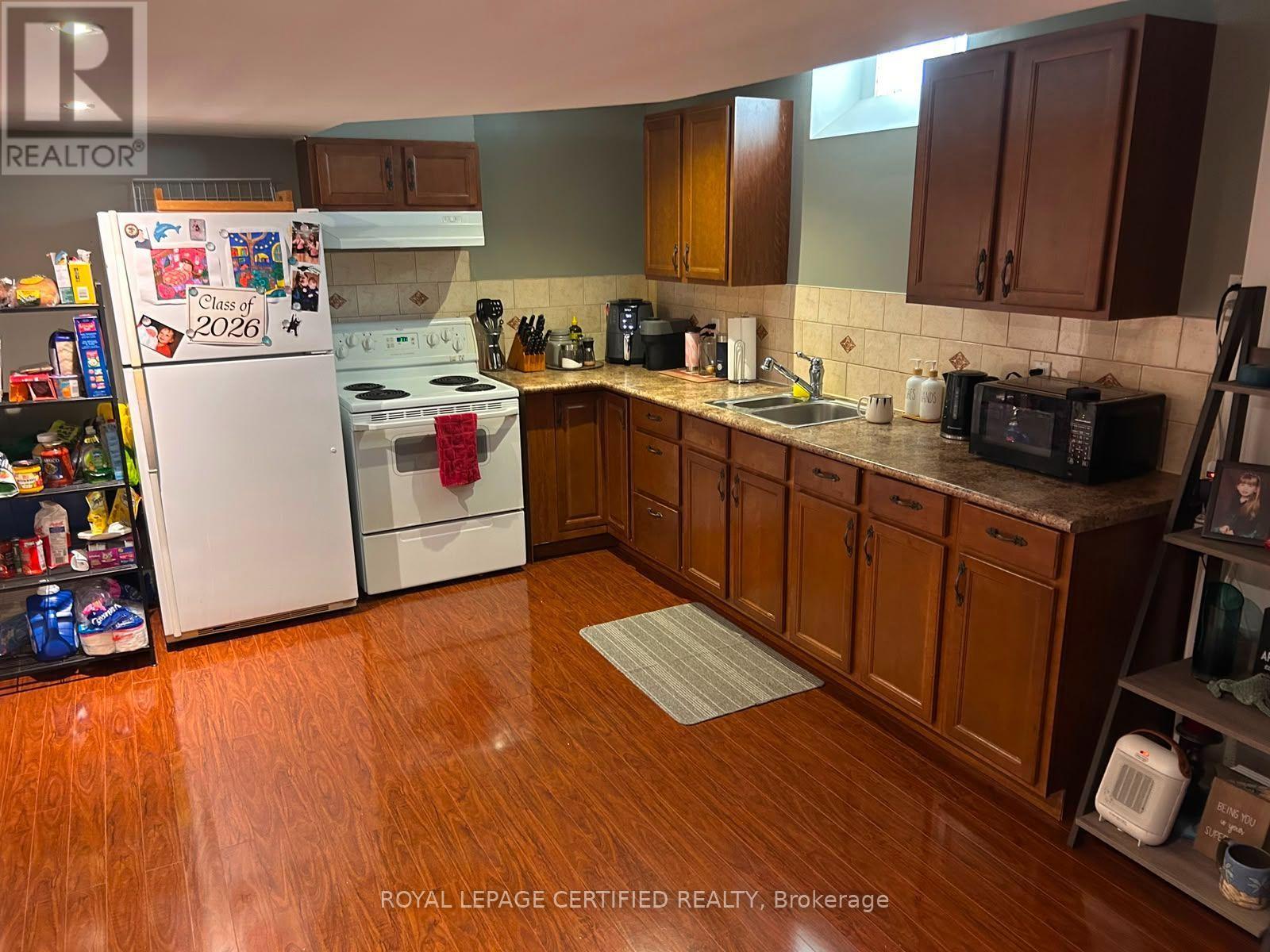 Bsmt - 31 Everingham Circle, Brampton, Ontario L6R 0R7 - Photo 4 - W13445954