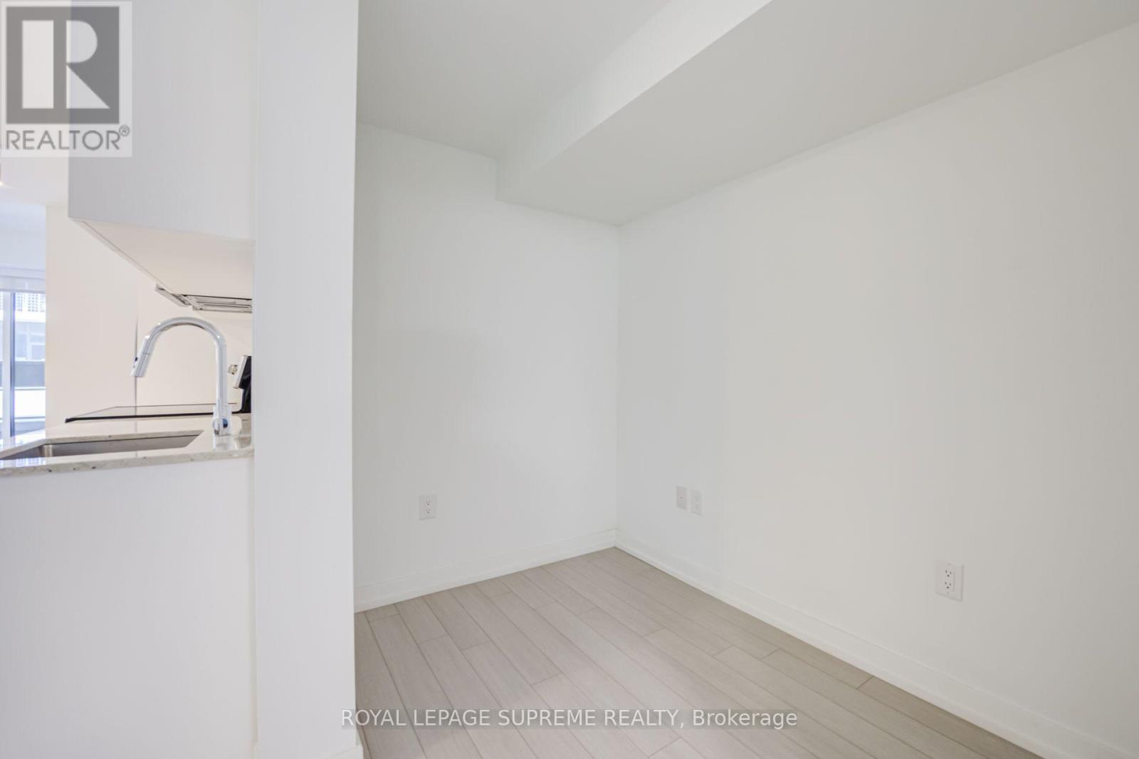 215 - 4010 Eglinton Avenue W, Toronto, Ontario M9A 0G5 - Photo 10 - W13560382