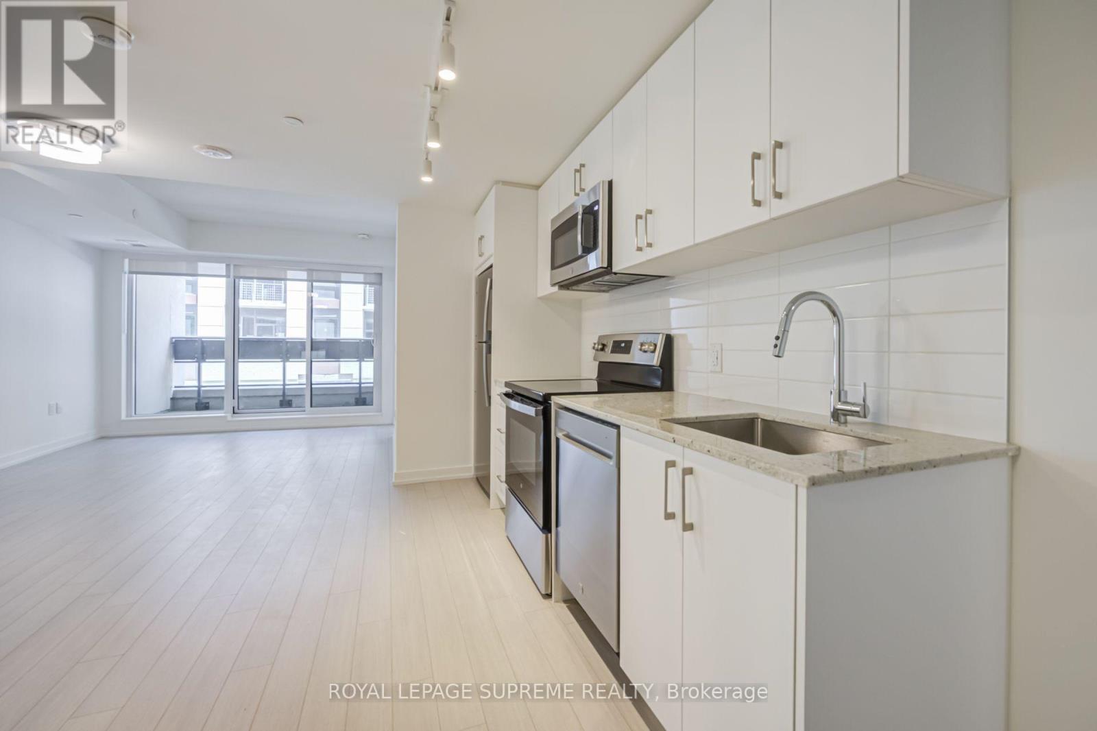 215 - 4010 Eglinton Avenue W, Toronto, Ontario M9A 0G5 - Photo 11 - W13560382