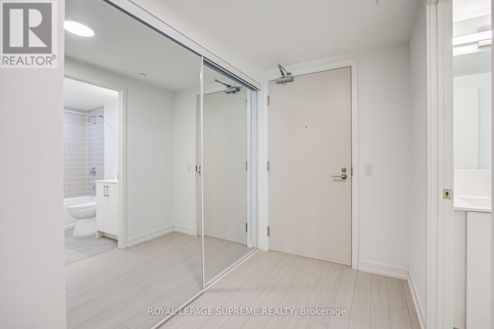 215 - 4010 Eglinton Avenue W, Toronto, Ontario M9A 0G5 - Photo 6 - W13560382